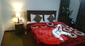 Avon Field Holiday Bungalow - Image 2