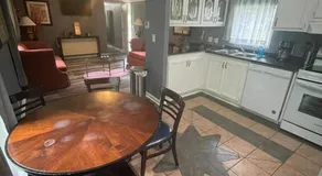 Cozy 3BR cabin with AC and Wi-Fi Fully Fenced - Image 3