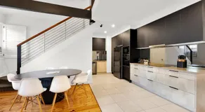 Gordon House Apartments - Image 4
