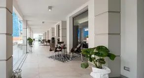 BI Hotel - Image 4