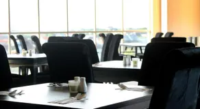Hotel Gunawangsa MERR - Image 5
