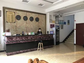 Xinhua Business Hotel - Image 5