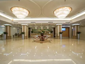 East Hotel - Image 5