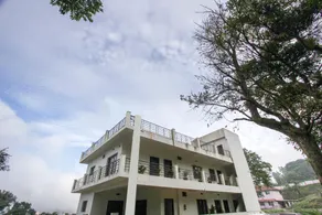 OYO Green Line Service Apartments - Image 4