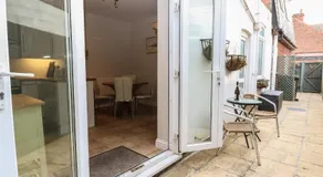 34 North Denes Road - Image 4