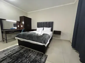 Bayside Hotel Suites - Image 4