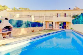 Casa Aria -Spacious Villa steps away from beach - Image 3