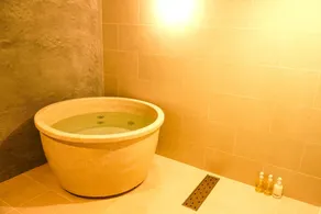 A historic warehouse inn surrounded by Nagano's na - The Bath & Bed Obuse - Image 3