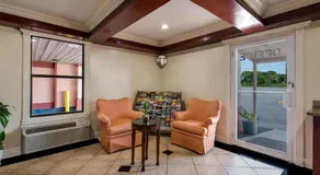Relax Inn & Suites - Image 2