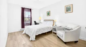 Quiet&Comfy 3BDRS Apt near DT, Concordia, Parking - Image 2