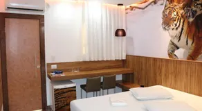 Motel Fuego (Adults Only) - Image 2