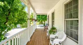 John & Gate House boutique Bed and Breakfast - Image 5