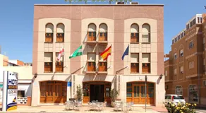 Hotel Los Arcos - Image 4