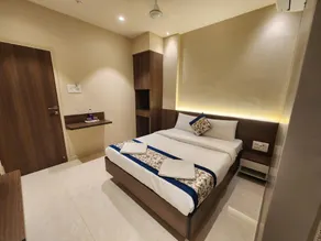 Hotel Yatri Inn - Image 5