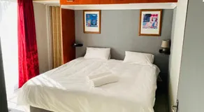 Ikhutseng Guesthouse - Image 2