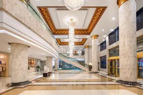 Royal Plaza Hotel - Image 3