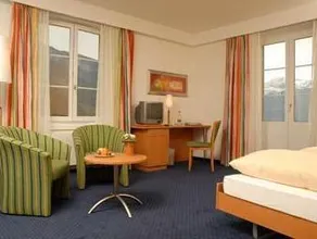 Parkhotel Gunten Lake & Spa - Image 2