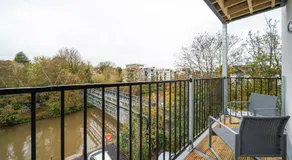 The Roost Group - 2 Bed Riverside Apartments - Image 4