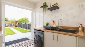 Heath Lodge - Image 2