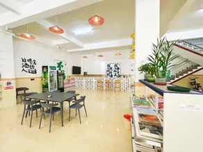 Yinji International Youth Hostel (Wanning Shenzhou Station Branch) - Image 3