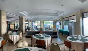 Nikita Palace Hotel - Image 3
