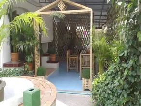 Hug Glur House and Hostel - Image 3