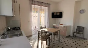 Alyssa - Fuscaldoapartment - Image 4