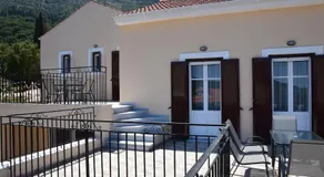 Rogalis Family Apartments - Image 5
