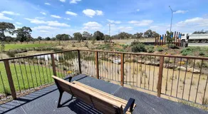 Luxarious room stay- 25 min to Melbourne Airport and next to Hume Freeway - Image 3