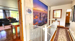 5 bedroom suite sleeps 16 with fully equipped kitchen & two bathrooms - Image 4