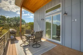 Stunning Lake Home with Pool-Beach-Gym-Boat Access - Image 3