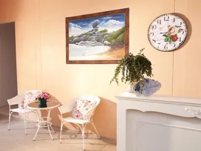 Les Fleurs House - Image 4
