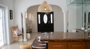 Stay Near Miami's Cultural Heart With Wifi - Image 4