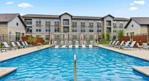 WorkerFriendly Gym Pool WasherDryer A plus Location - Image 3