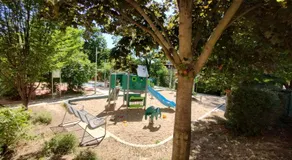 Two bedroom apartment with parking - Image 5