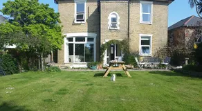 Grantham House - Image 5