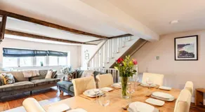 Duck Cottage - Cosy Cottage - Central Location - Image 3