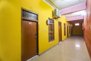 SPOT ON 65967 Shree Shyam Restaurant And Guest House - Image 3