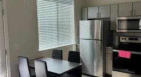 Lovely Apartment in Austin shopping Dining - Image 3