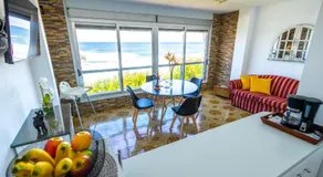 Bonita Vivienda Vacacional con vistas al mar y ter - Image 2