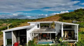 Dicimulacion Staycation House - Image 4