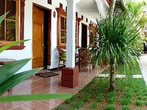 Pondok Wulan Guesthouse - Image 3