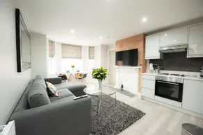 Laurel House - Image 3