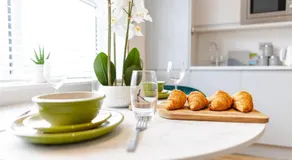 Boutique City Centre Apartments - Image 4