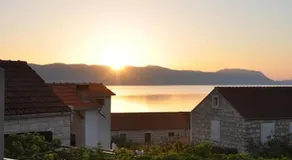 Pinta Apartments - Image 5