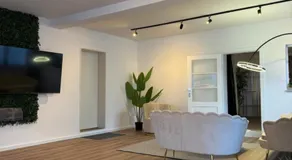 Work and Relax Design-Loft mit Schreibtisch, Starlink WiFi und Parkplatz - Image 2