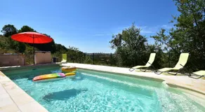 Escapade au bord de la piscine en Bourgogne - Image 2