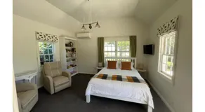 Newfields Country Retreat - Image 2
