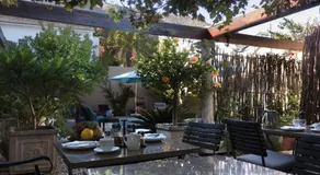 Rosedene Lodge - All solar, all aircon with pool and garden - Image 3