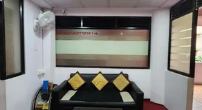 All Seasons Guest House I Rooms & Dorms - Image 2